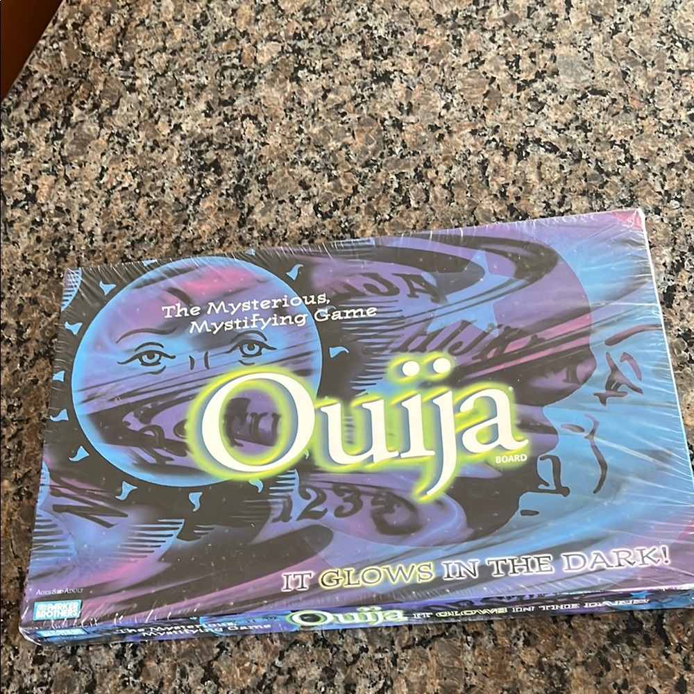 Ouija Board Game - Glow in the Dark Brand New!!!